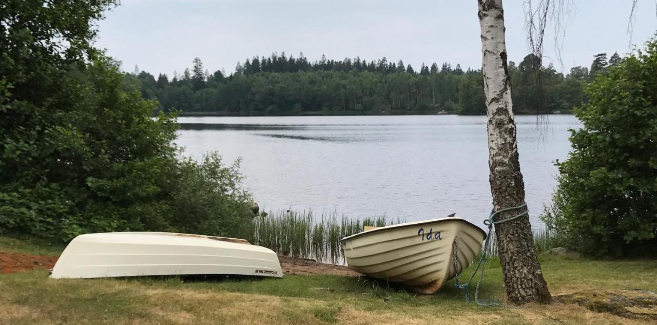 Stenhaella Bed&Breakfast Holmsjö Eksteriør billede