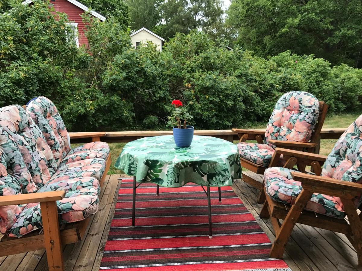 Stenhaella Bed&Breakfast Holmsjö Eksteriør billede