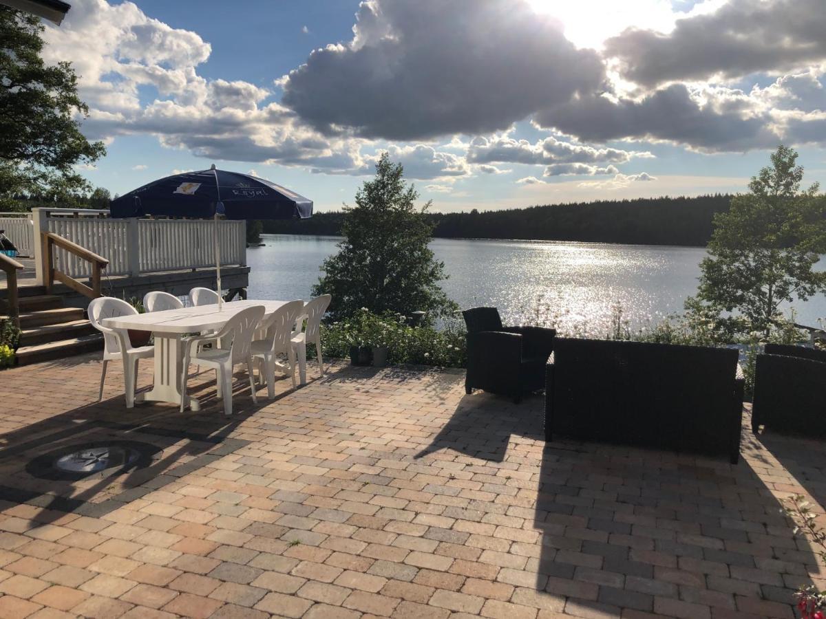 Stenhaella Bed&Breakfast Holmsjö Eksteriør billede