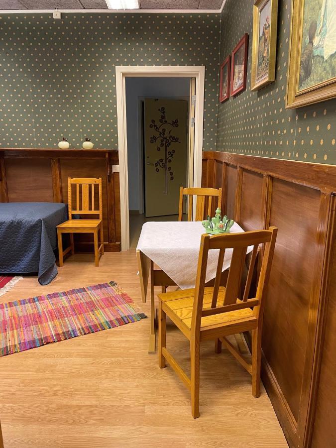 Stenhaella Bed&Breakfast Holmsjö Eksteriør billede
